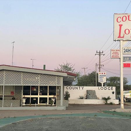 County Lodge Motor Inn West Wyalong Exterior photo